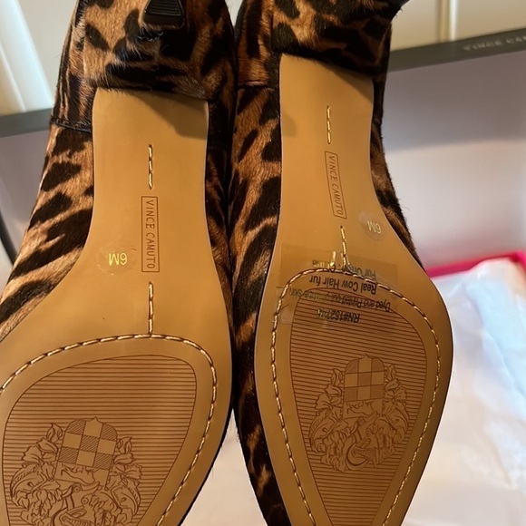 Leopard print sassy sexy kitten heel mid calf boots size 6 NEW Vince Camuto - Picture 5 of 7